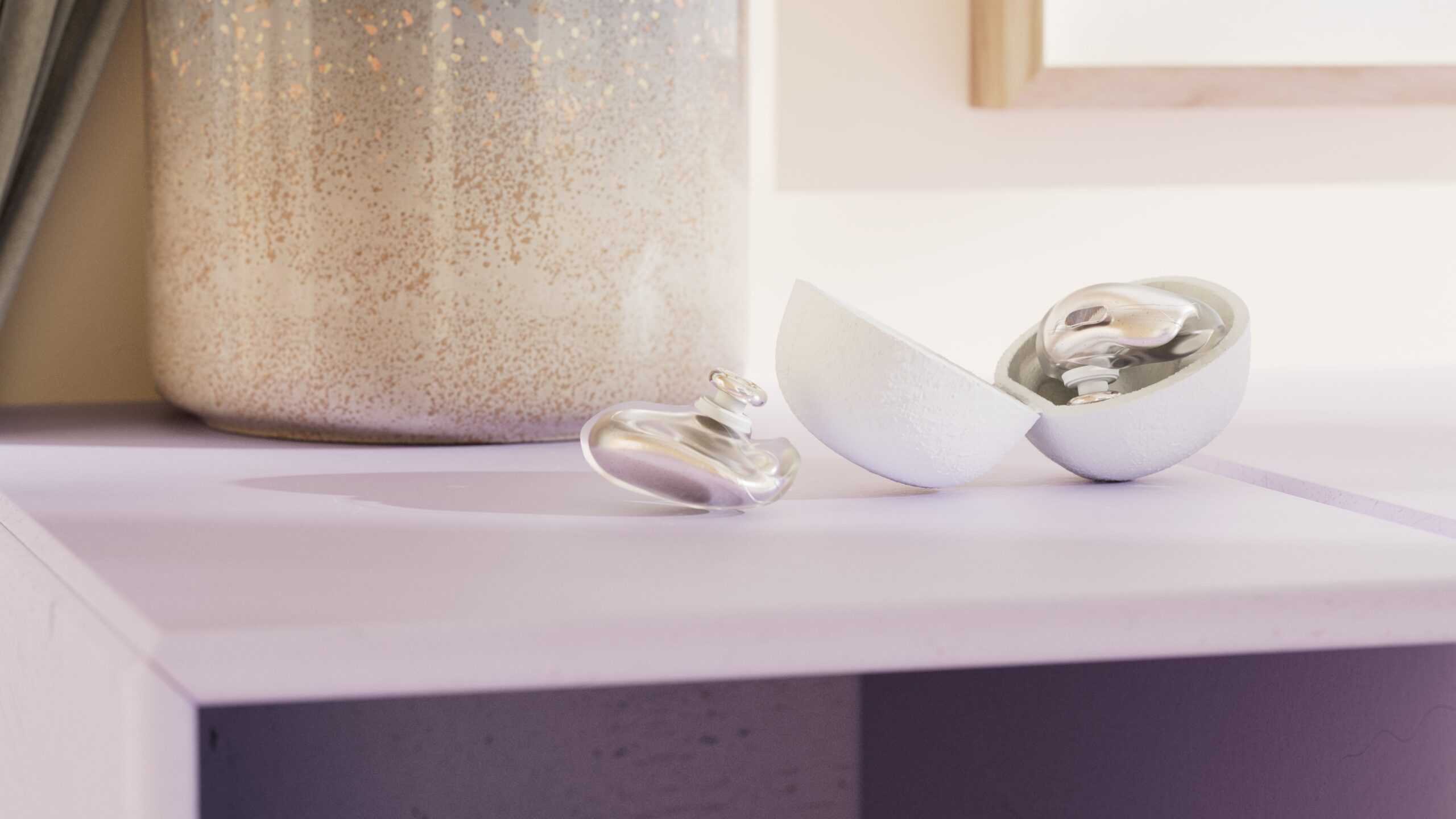 02 EARPIECE LANDSCAPE